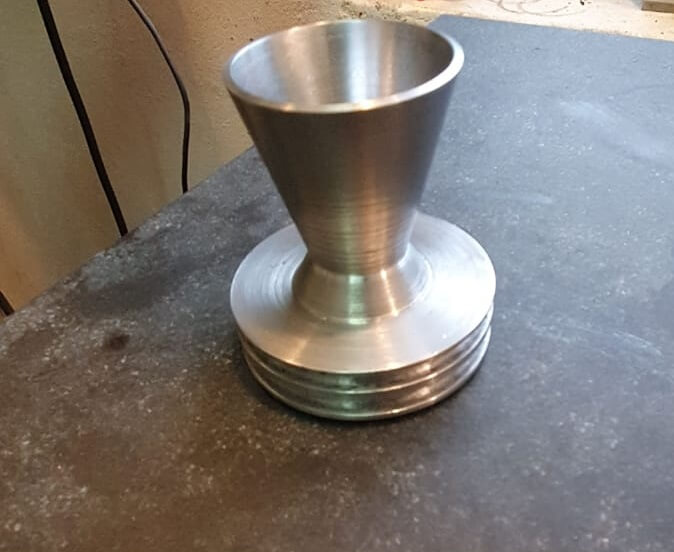 piesa executata pe strung